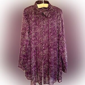 Beautifully abstract  print full length top.  Purple and grey print.